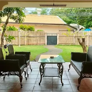 Chalet Dmc1, Panglao